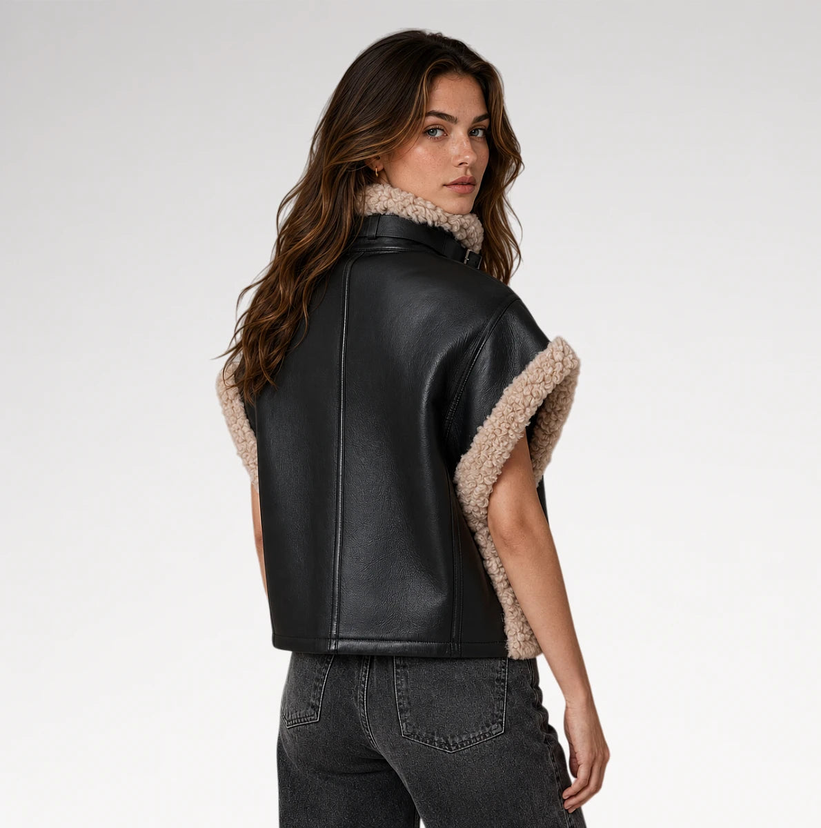 Doppio Shearling Gilet Secondary image